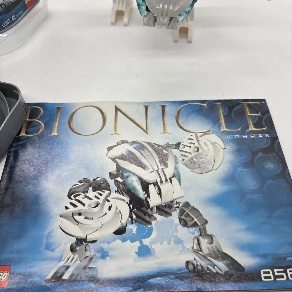 LEGO BIONICLE: Kohrak (8565) Complete, instructions and canister